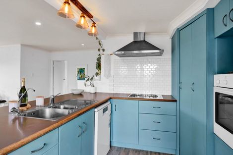 Photo of property in 1 Pohutukawa Drive, Opunake, 4616