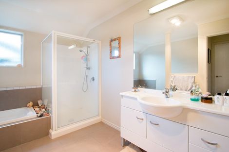 Photo of property in 2 Longmynd Drive, Katikati, 3129