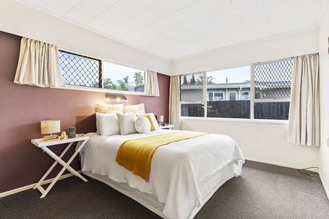 Photo of property in 5a Mckenzie Road, Mangere Bridge, Auckland, 2022