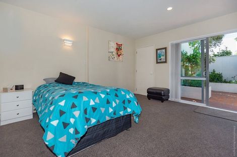 Photo of property in 9 Avoca Valley Road, Heathcote Valley, Christchurch, 8022