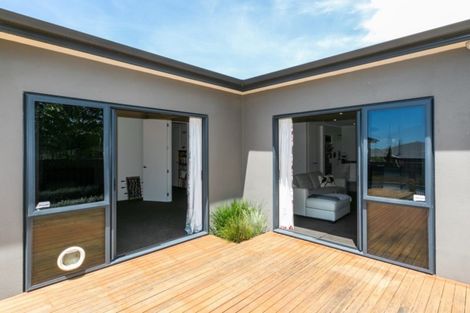 Photo of property in 14 Greenlea Place, Frimley, Hastings, 4120