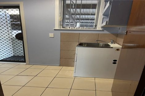 Photo of property in 116 Edgewater Drive, Pakuranga, Auckland, 2010