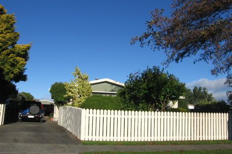 Photo of property in 75 Apollo Parade, Milson, Palmerston North, 4414