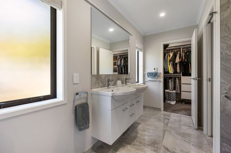 Photo of property in 7 Pike Place, Ferndale, New Plymouth, 4310