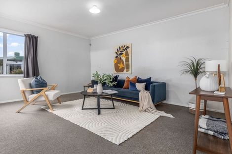 Photo of property in 1 Quinn Road, Levin, 5510