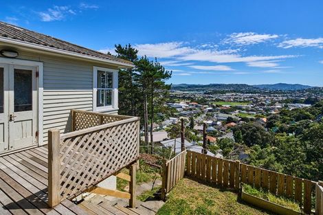 Photo of property in 106 Sidlaw Street, Strathmore Park, Wellington, 6022