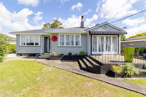 Photo of property in 4 Crewe Street, Pahiatua, 4910