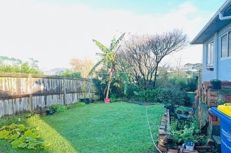 Photo of property in 1/23 View Road, Henderson, Auckland, 0612