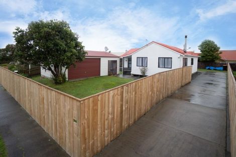 Photo of property in 26 Chatsworth Place, Highbury, Palmerston North, 4412