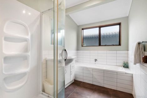 Photo of property in 75 St Annes Crescent, Wattle Downs, Auckland, 2103