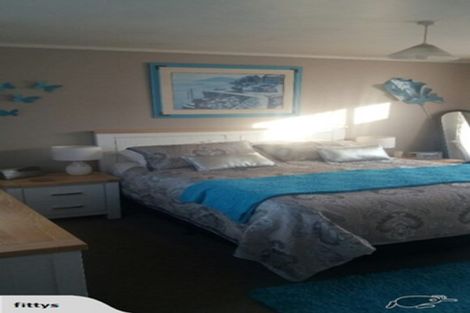 Photo of property in 11 Kensington Place, Fairfield, Hamilton, 3214