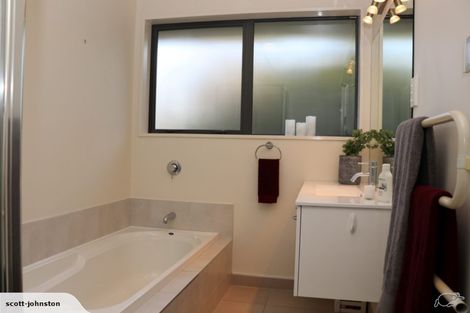 Photo of property in 10 East Ellington Drive, Mairehau, Christchurch, 8052