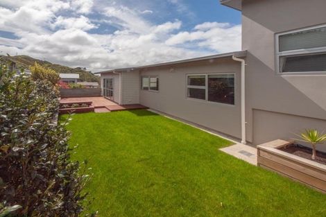 Photo of property in 10 Edington Grove, Churton Park, Wellington, 6037