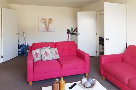 Photo of property in 42 Keri Vista Rise, Papakura, 2110