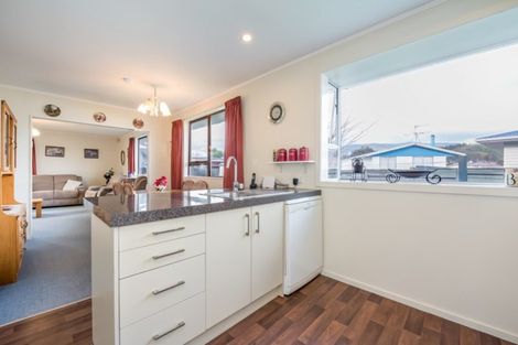 Photo of property in 70 California Drive, Totara Park, Upper Hutt, 5018