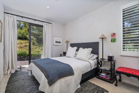 Photo of property in 49 Sarahs Hill, Hahei, Whitianga, 3591