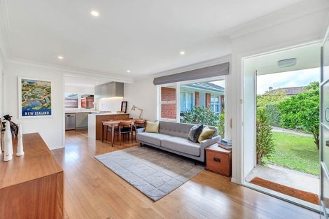 Photo of property in 2/12 Bella Vista Road, Herne Bay, Auckland, 1011