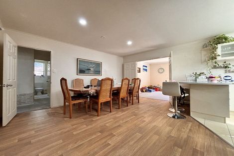 Photo of property in 25 Les Marston Place, Pukekohe, 2120