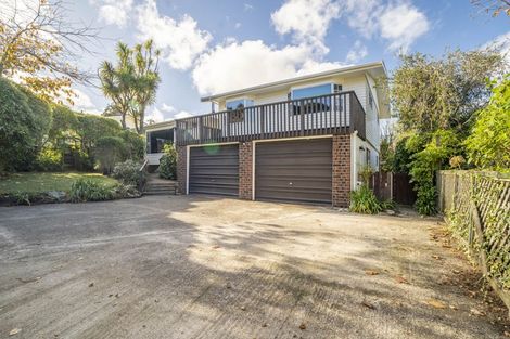 Photo of property in 4 Halswater Drive, Churton Park, Wellington, 6037