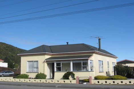 Photo of property in 166 Bright Street, Cobden, Greymouth, 7802