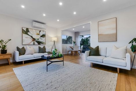 Photo of property in 19 Highland Avenue, Titirangi, Auckland, 0604