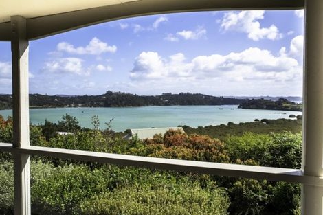 Photo of property in 9 Toi Track, Russell, 0272