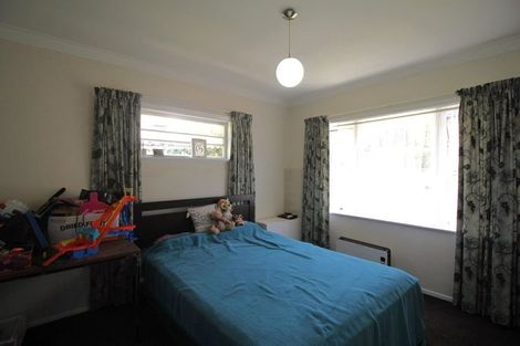 Photo of property in 4 Bell Street, Tawa, Wellington, 5028