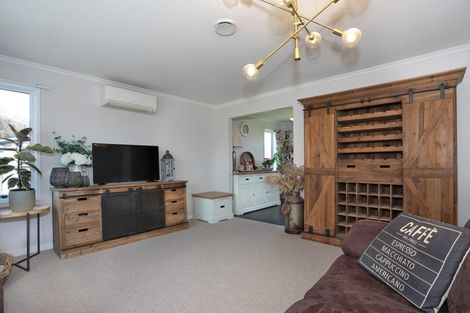 Photo of property in 10 Mansell Crescent, Bulls, 4818