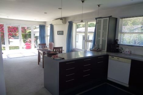 Photo of property in 11 Colina Street, Avonhead, Christchurch, 8042