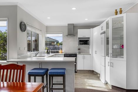 Photo of property in 19 Rosberg Place, Mount Maunganui, 3116