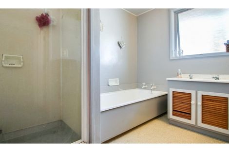 Photo of property in 68 Middle Road, Havelock North, 4130