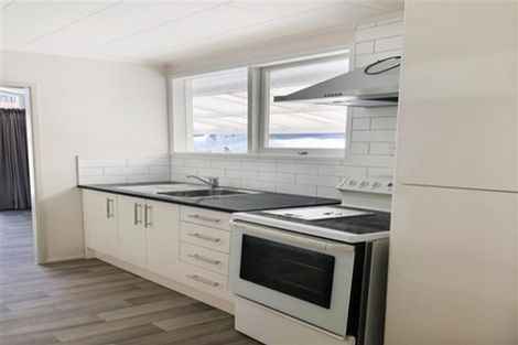 Photo of property in 30 Leaver Place, Weymouth, Auckland, 2103