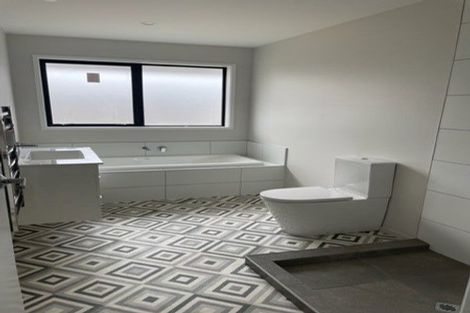 Photo of property in 1 Vogue Circle, Vogeltown, New Plymouth, 4310