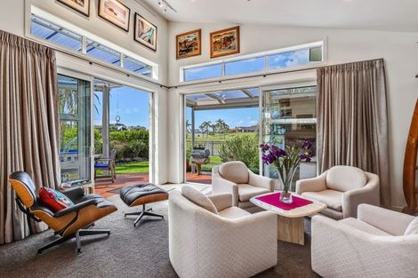 Photo of property in 21 Barbados Way, One Tree Point, 0118