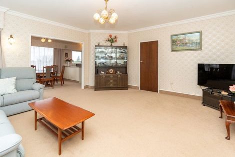 Photo of property in 51 Resthill Crescent, Glenview, Hamilton, 3206