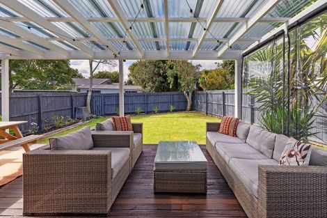 Photo of property in 41b Wallace Road, Mangere Bridge, Auckland, 2022