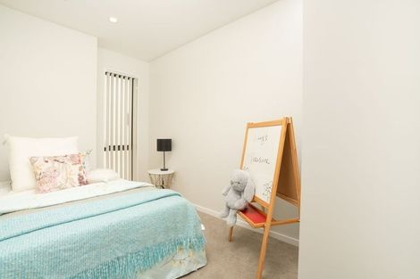 Photo of property in 25 Tukari Lane, Mangere Bridge, Auckland, 2022