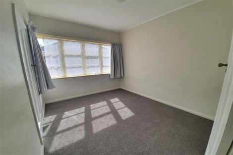 Photo of property in 27 Savage Crescent, West End, Palmerston North, 4412