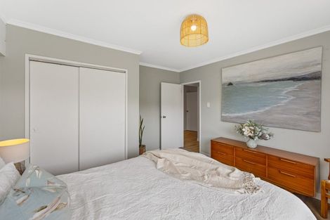 Photo of property in 37 Herekawe Drive, Spotswood, New Plymouth, 4310