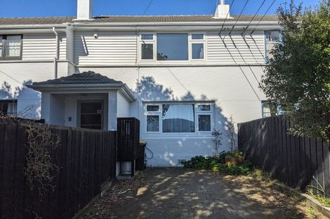 Photo of property in 30 Durham Crescent, Fairfield, Lower Hutt, 5011