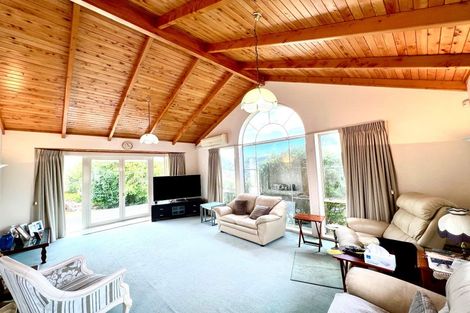 Photo of property in 15 Hobie Court, West Harbour, Auckland, 0618