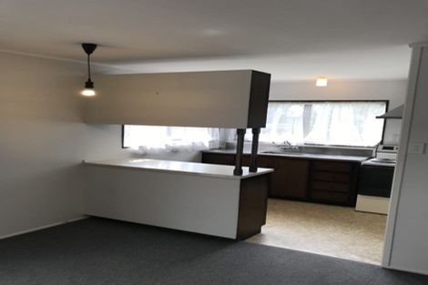 Photo of property in 71 Margan Avenue, New Lynn, Auckland, 0600