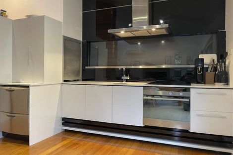 Photo of property in 1 Mcdonnell Road, Arrowtown, 9302