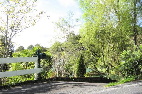 Photo of property in 350 Forest Hill Road, Waiatarua, Auckland, 0612