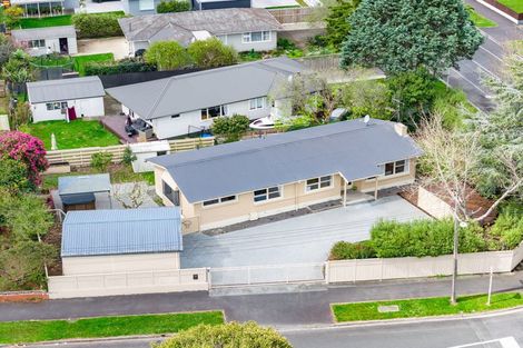Photo of property in 2 Carrington Avenue, Hillcrest, Hamilton, 3216