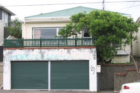 Photo of property in 5 Luxford Street, Berhampore, Wellington, 6023