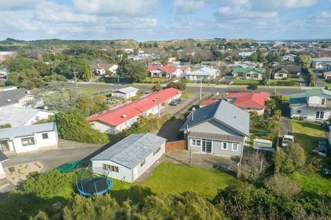 Photo of property in 22 Gonville Avenue, Gonville, Whanganui, 4501