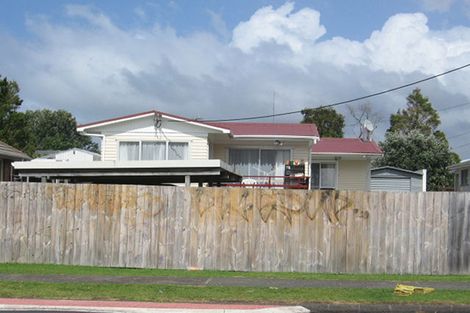 Photo of property in 16 Saint Leonards Road, Kelston, Auckland, 0602