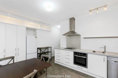 Photo of property in 1 Glasgow Street, Kelburn, Wellington, 6012