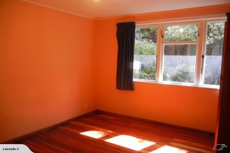 Photo of property in 15 Tawa Street, Tawa, Wellington, 5028